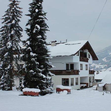Gastehaus Treichl Hotel Fügen Екстериор снимка