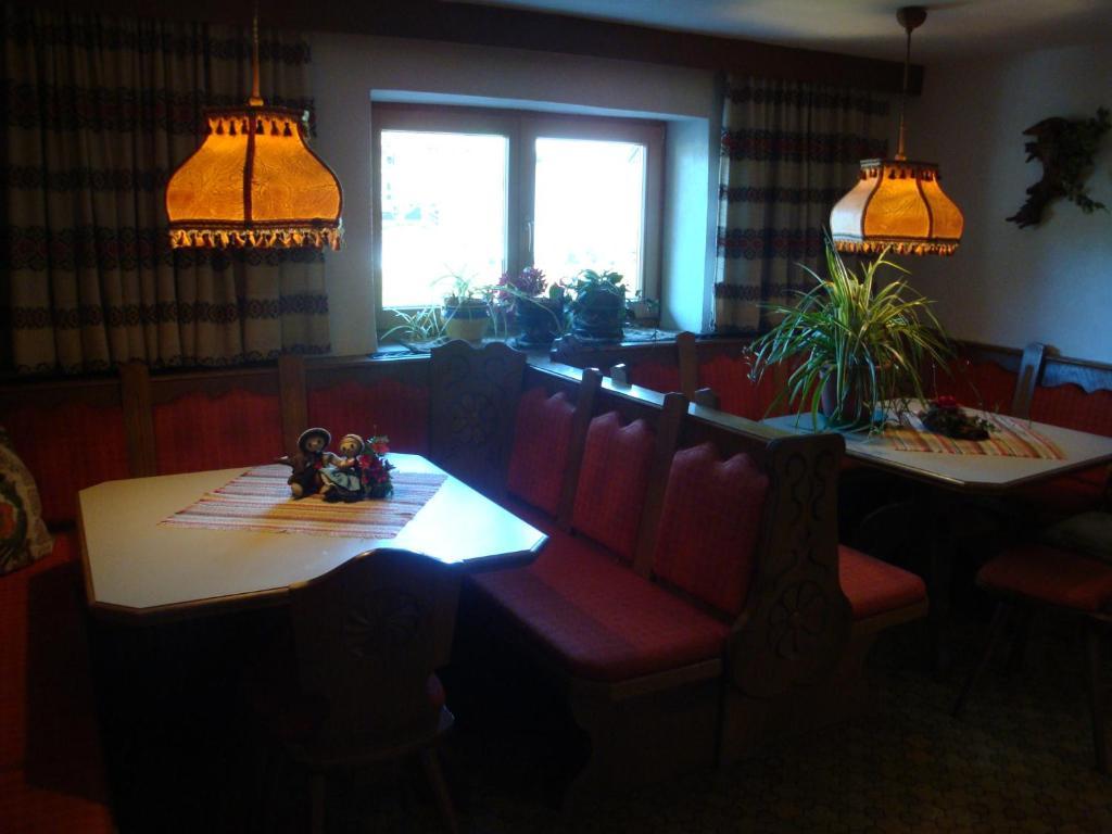 Gastehaus Treichl Hotel Fügen Екстериор снимка