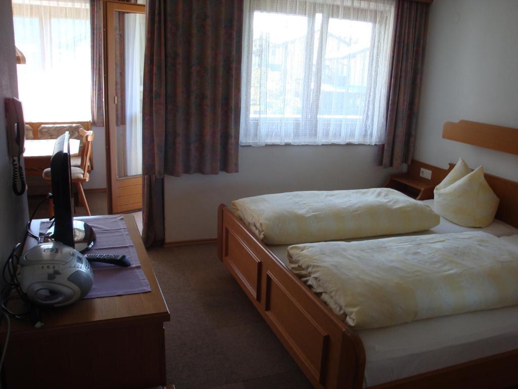 Gastehaus Treichl Hotel Fügen Екстериор снимка