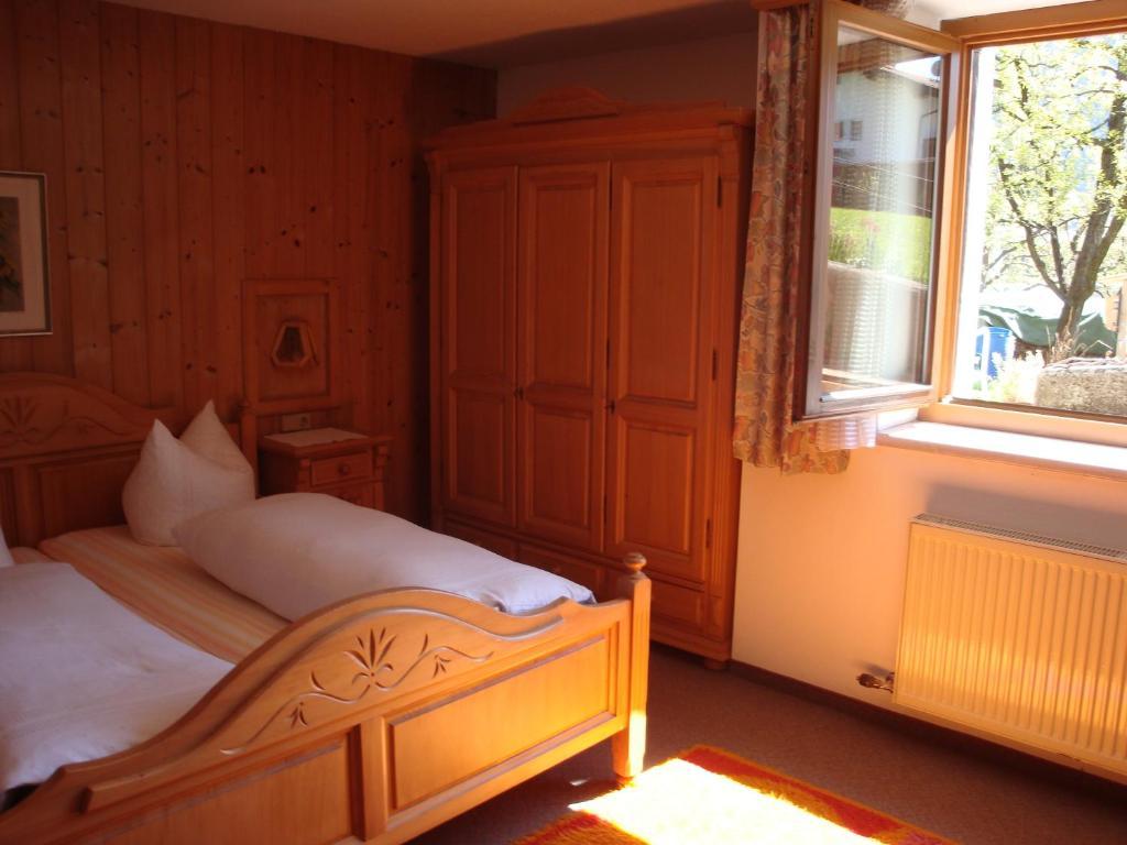 Gastehaus Treichl Hotel Fügen Екстериор снимка