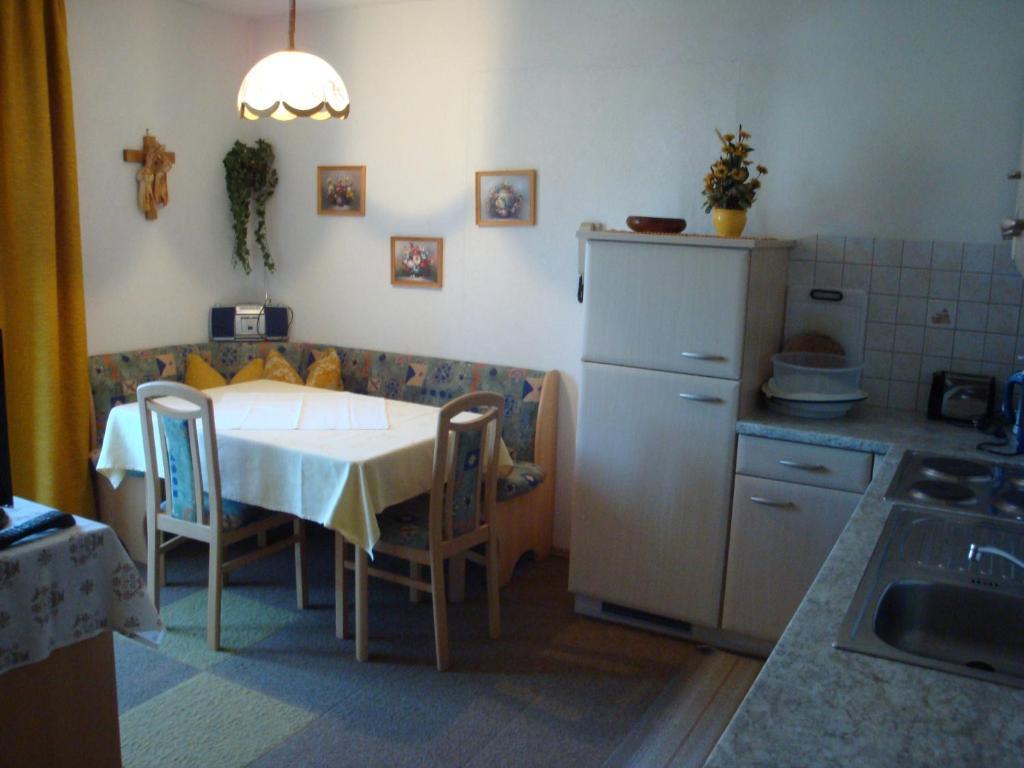 Gastehaus Treichl Hotel Fügen Екстериор снимка