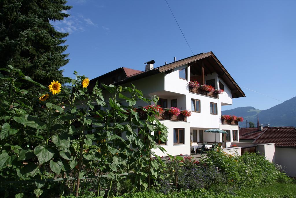 Gastehaus Treichl Hotel Fügen Екстериор снимка